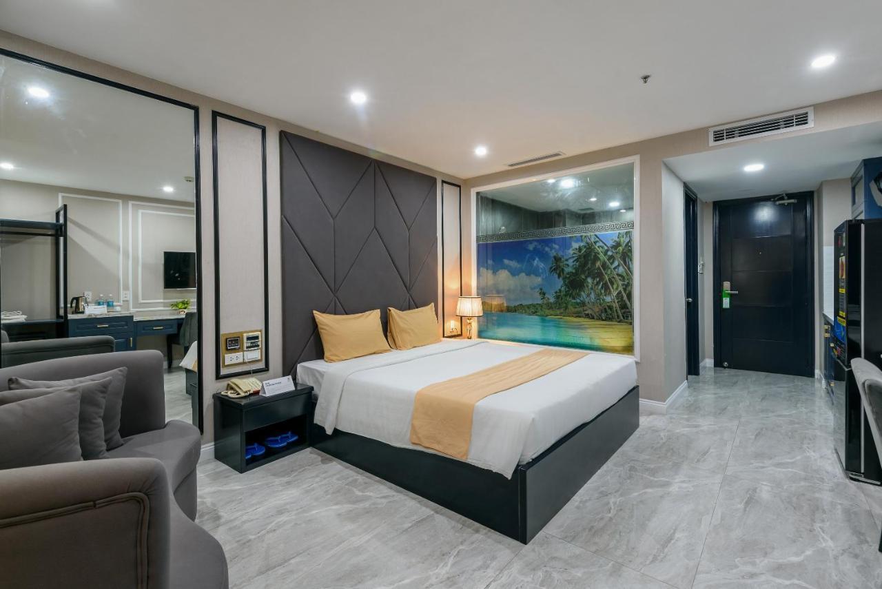 Cozrum Lux - The Arrivals Hotel Ho Chi Minh City Exterior photo