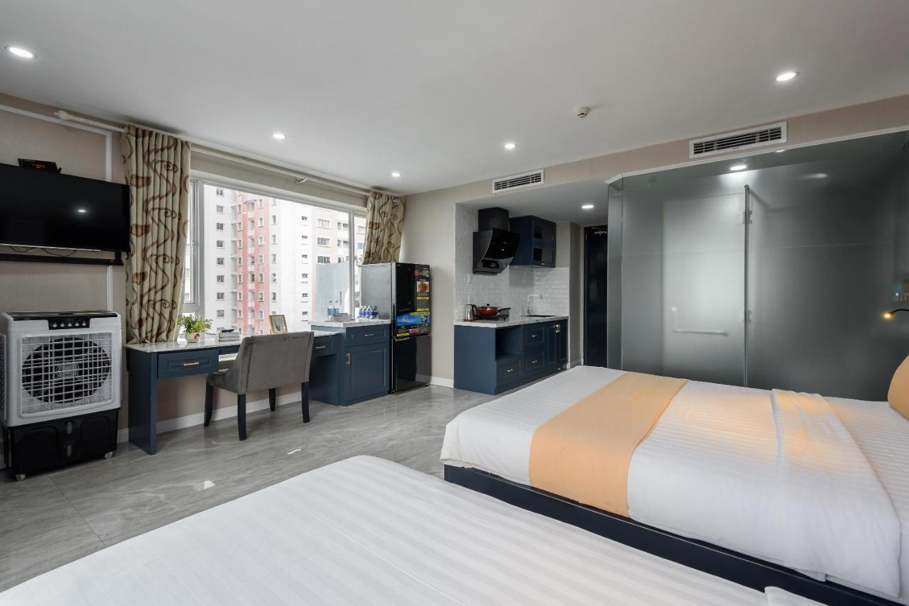Cozrum Lux - The Arrivals Hotel Ho Chi Minh City Exterior photo
