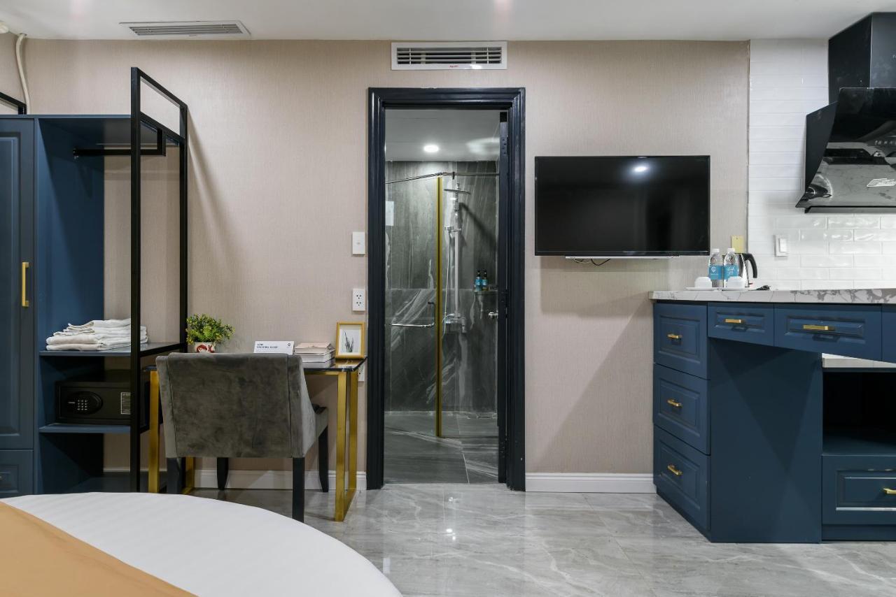 Cozrum Lux - The Arrivals Hotel Ho Chi Minh City Exterior photo