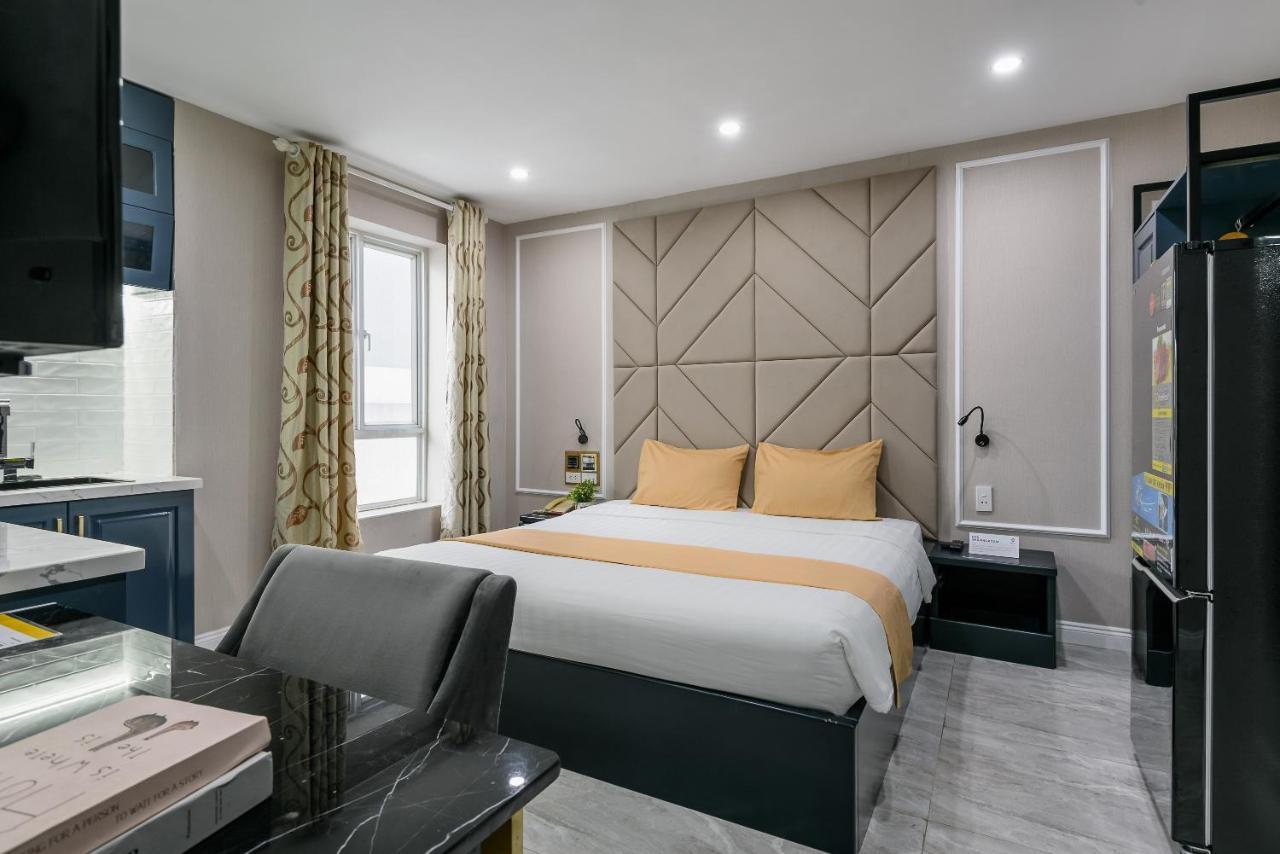 Cozrum Lux - The Arrivals Hotel Ho Chi Minh City Exterior photo